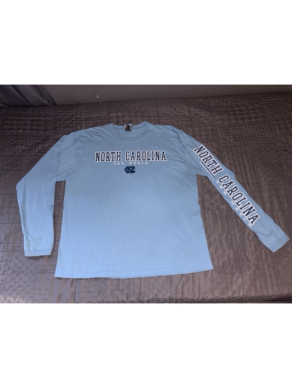 North Carolina Tar Heels Long Sleeve Shirt XL Cadre Athletic UNC Blue NCAA